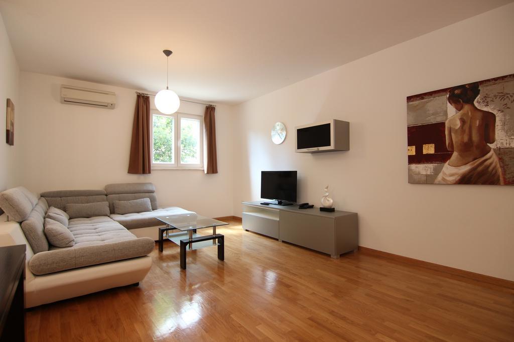 My Place Apartma *