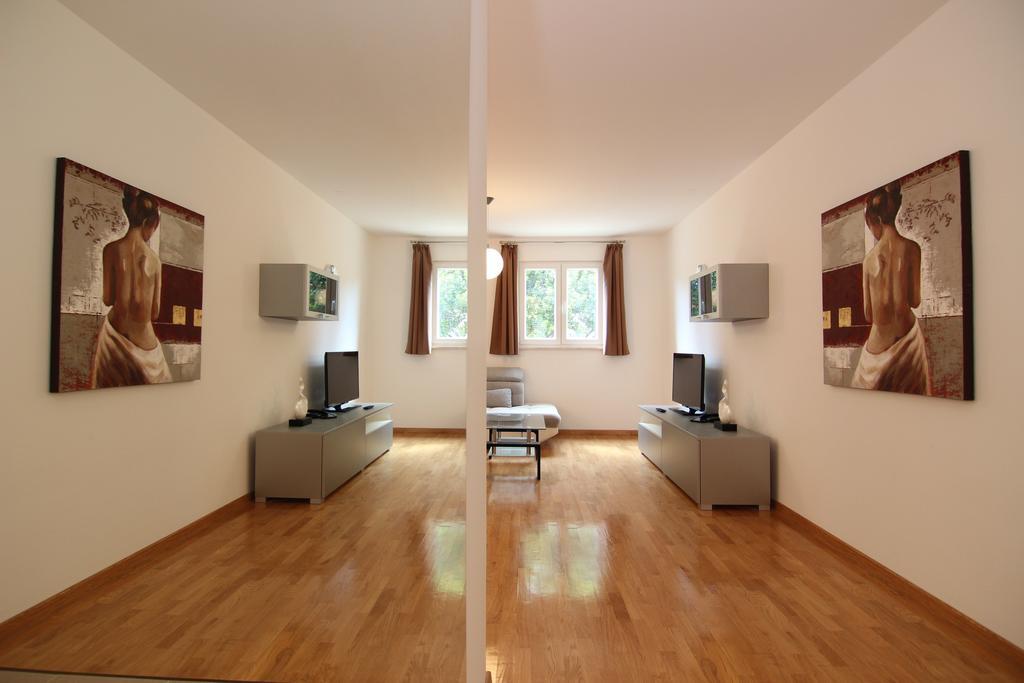Apartma My Place