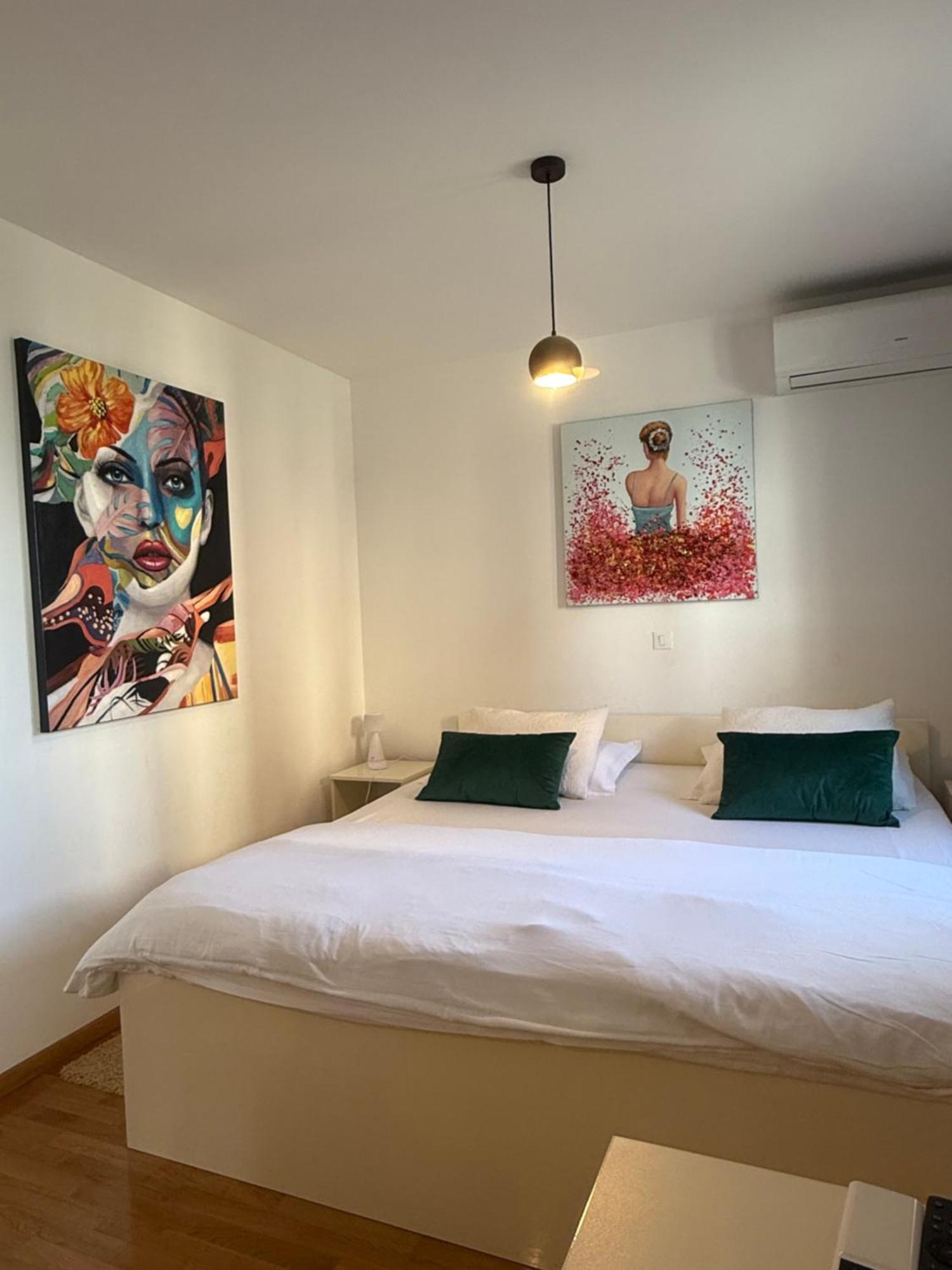 Apartma My Place