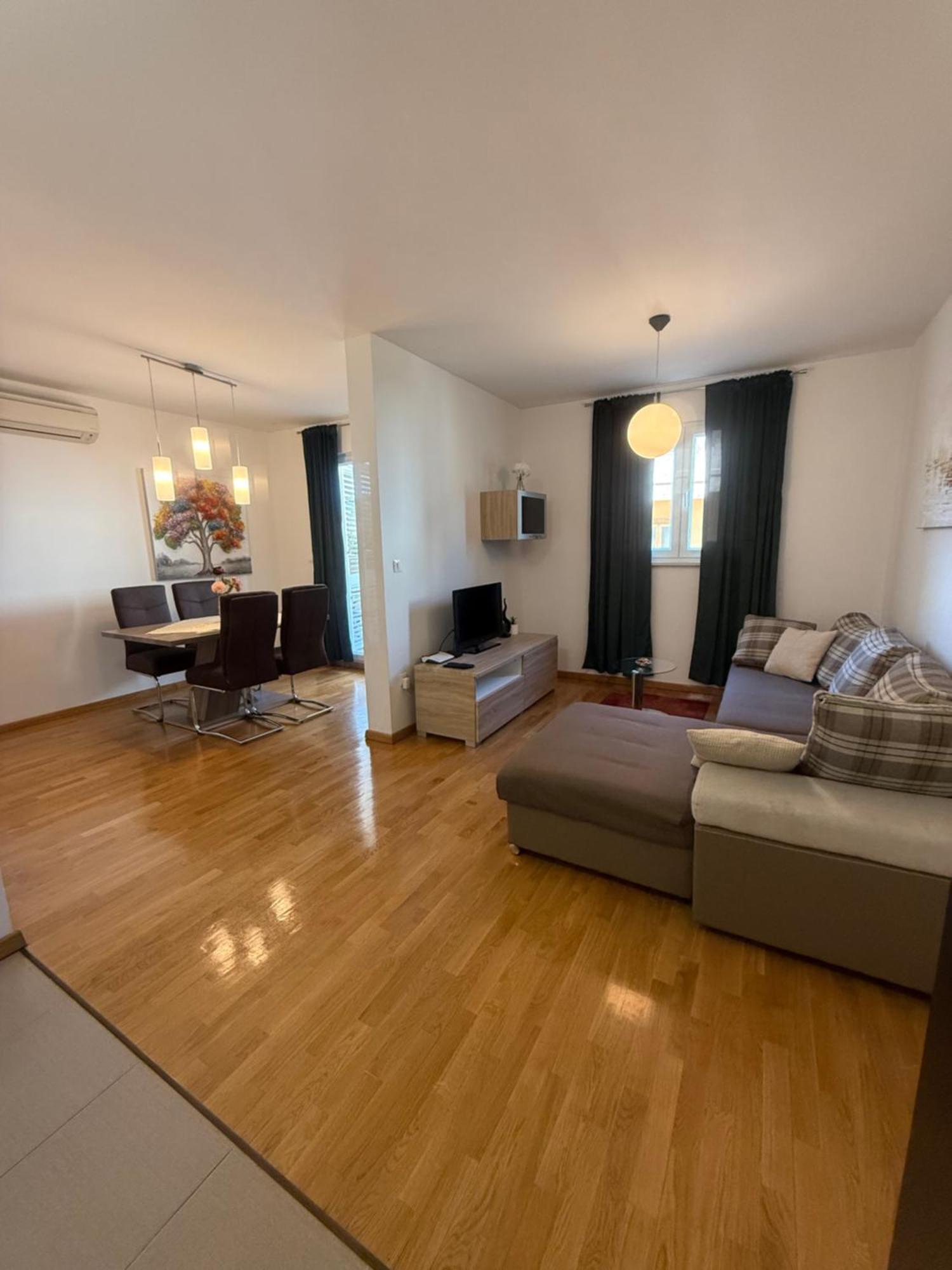 Apartma My Place *